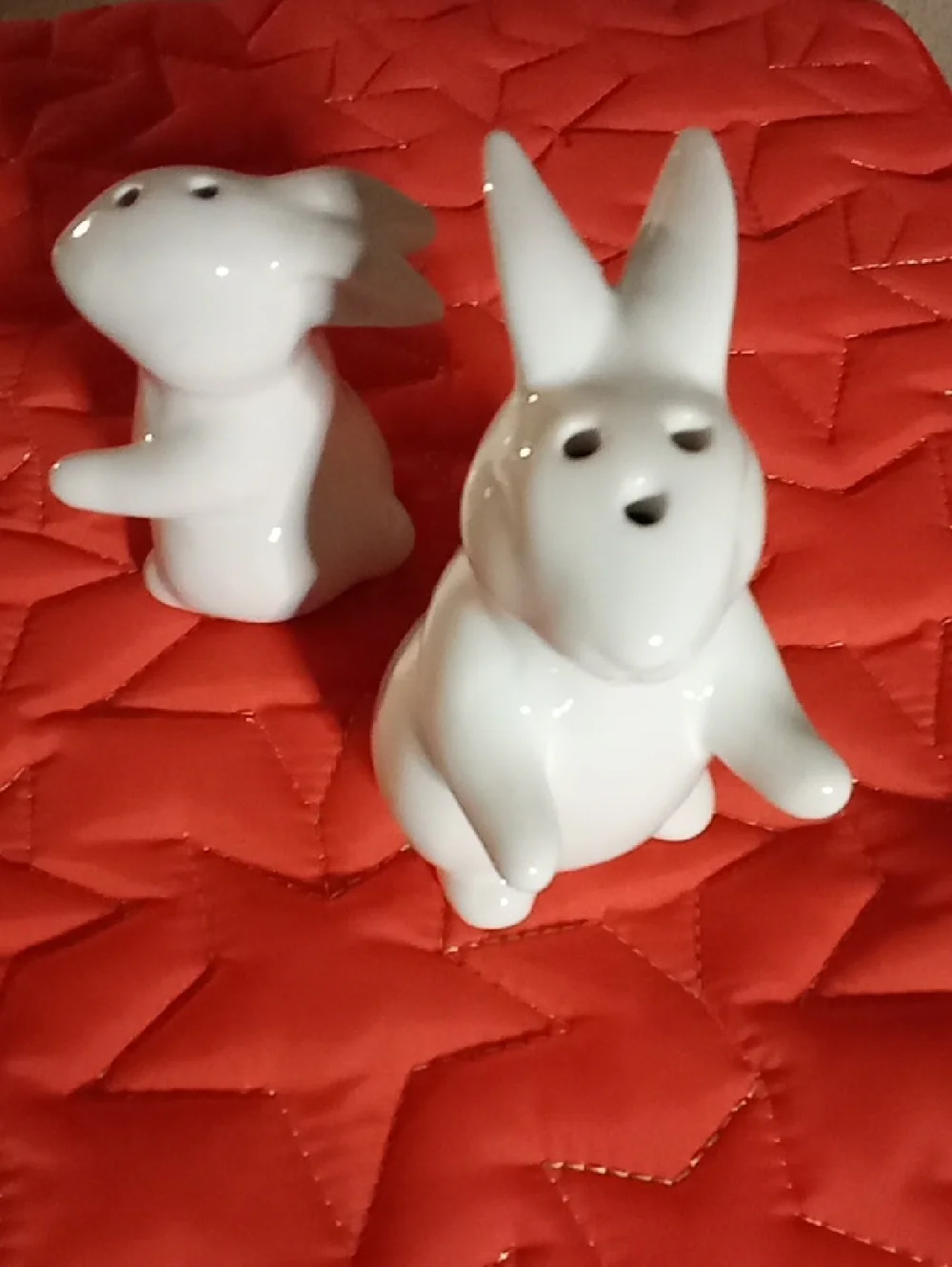 White Ceramic Bunny Salt and Pepper Shakers - NEW IN PACK SO CUTE!!